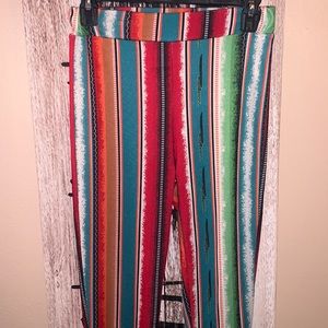 *NEW* Sz SM Serape leggings
